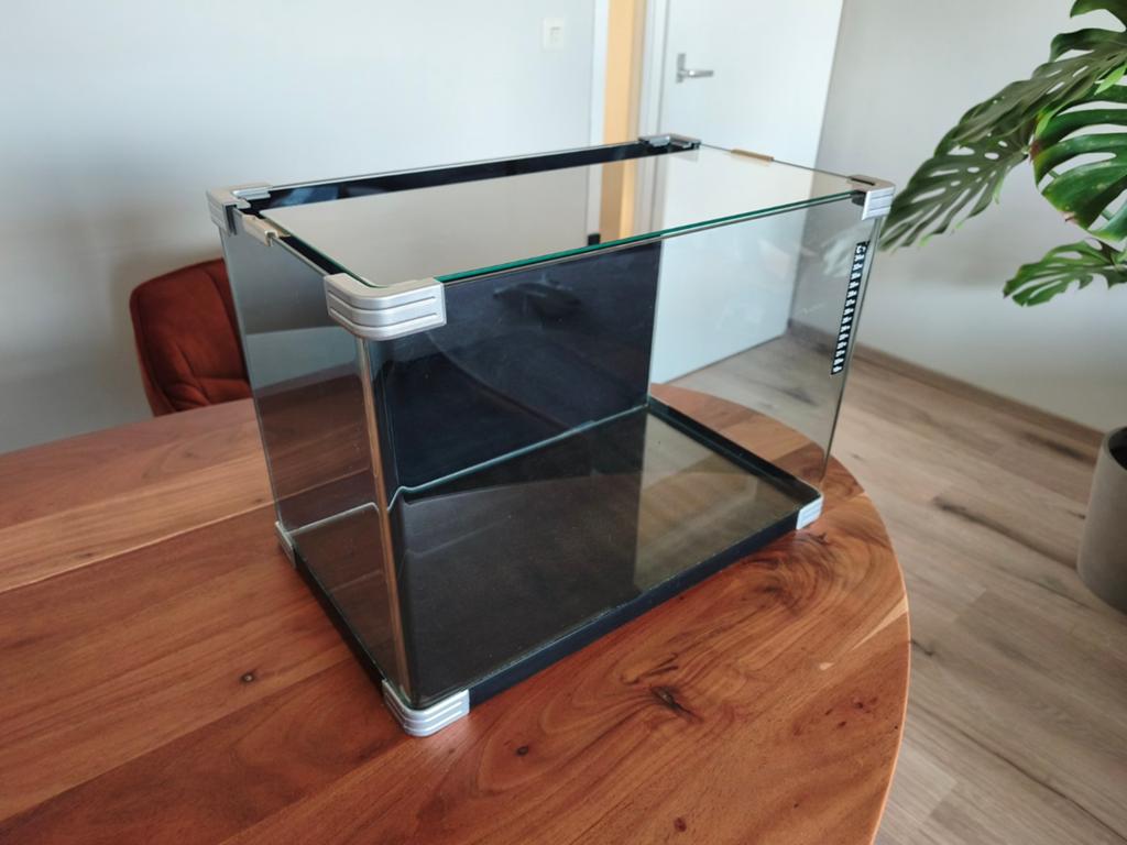 Prachtig 45L Aquarium met gebogen hoeken (incl. filter, LED, Dieren en Toebehoren, Ophalen, Verwarming, Zo goed als nieuw, Leeg aquarium