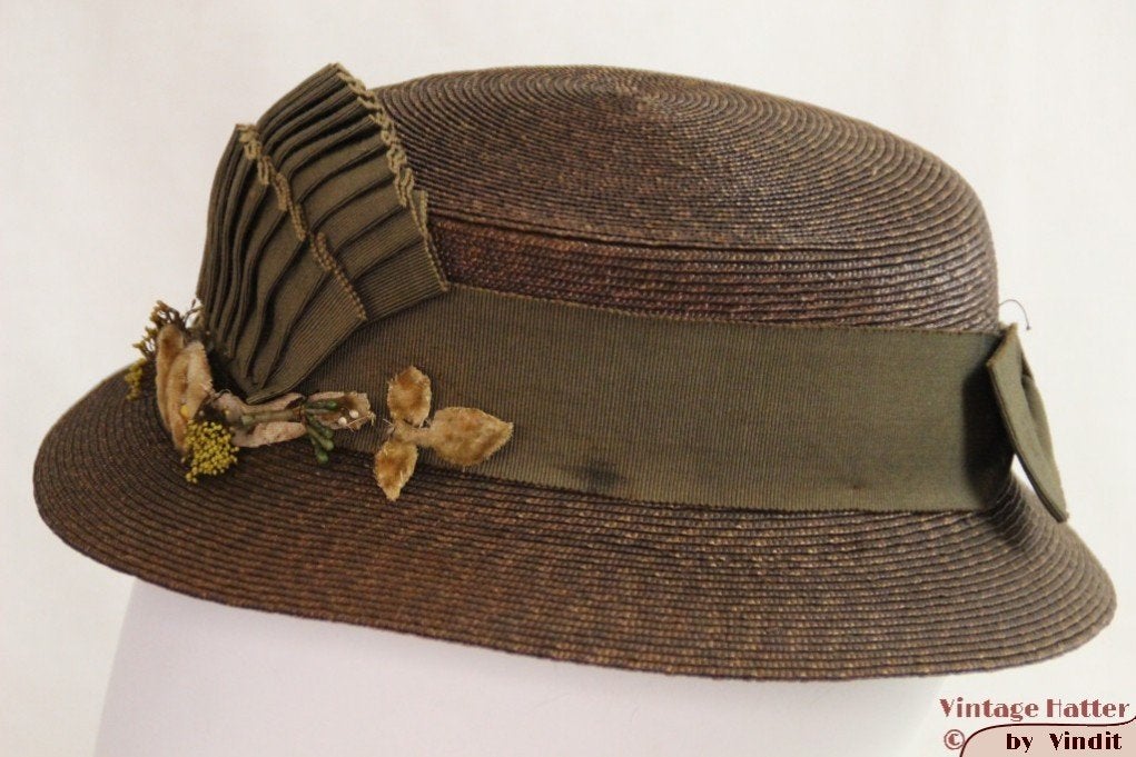 Vintage Dameshoed bruin riet Art-Deco versiering 53 = XXS, Ophalen of Verzenden, Gedragen, 55 cm (S, 6⅞ inch) of minder, Hoed