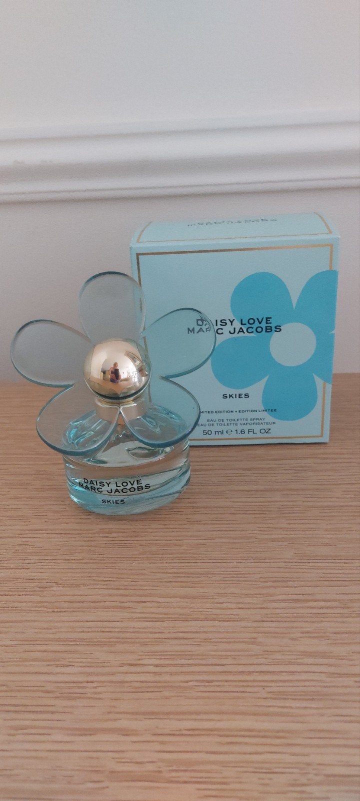 Daisy Love SKIES Marc Jacobs Eau de Toilette, Sieraden, Tassen en Uiterlijk, Uiterlijk | Parfum, Ophalen of Verzenden, Zo goed als nieuw