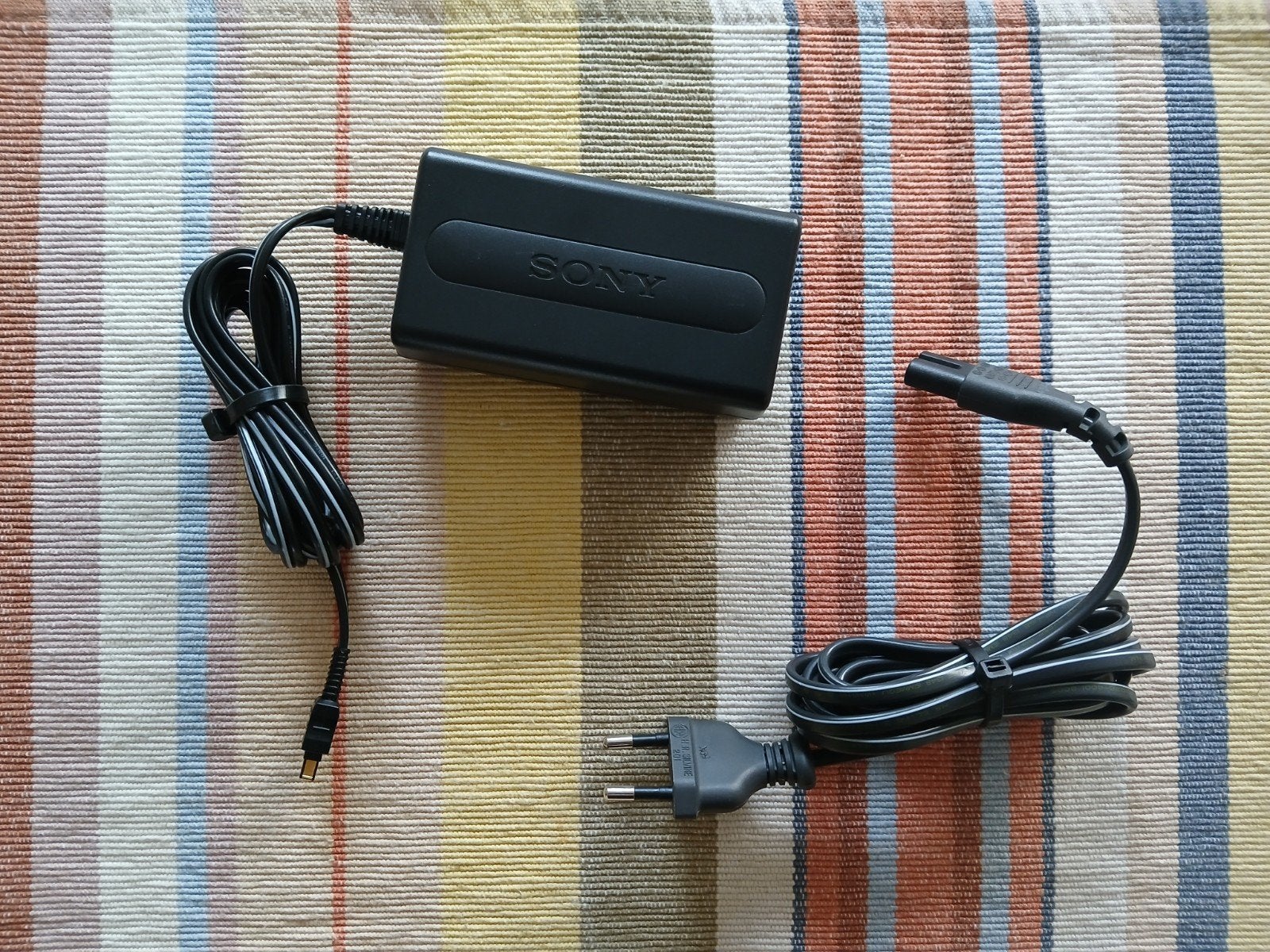 SONY AC POWER ADAPTOR AC-LS1A, Ophalen of Verzenden, Zo goed als nieuw