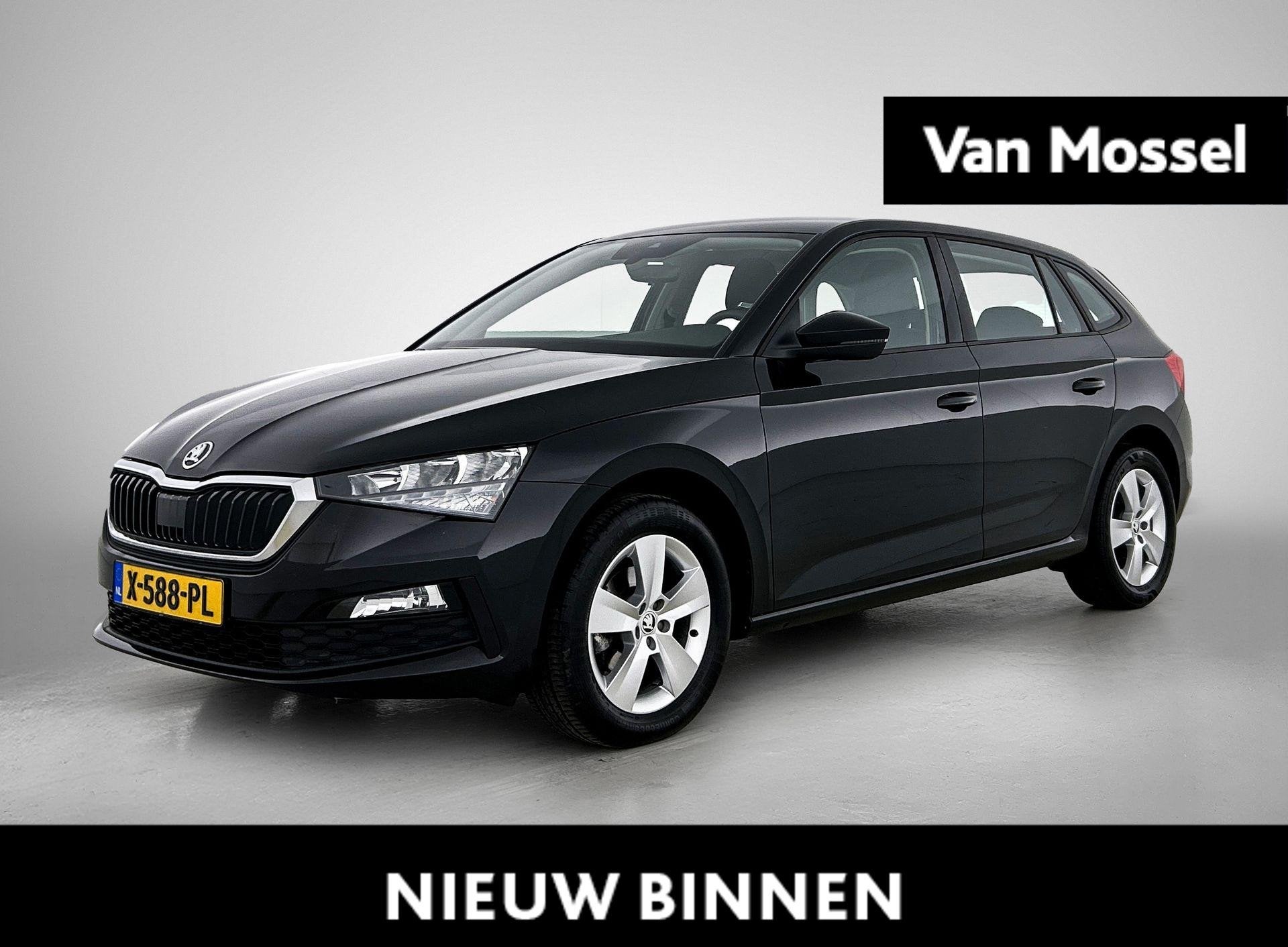 Skoda Scala 1.0 TSI Ambition Metallic lak | Licht metalen ve, 12 maanden, Gebruikt, Origineel Nederlands, Handgeschakeld