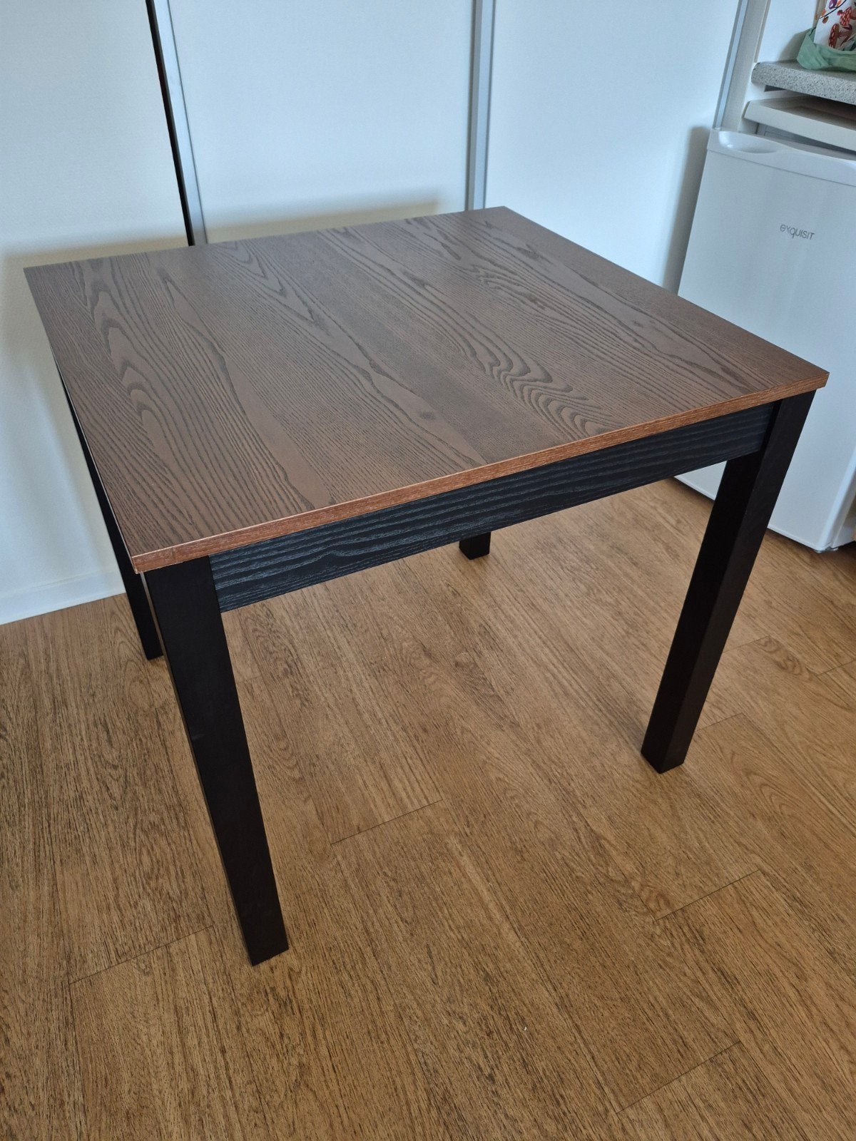 IKEA Alhult tafel 80x74 - Zo goed als nieuw, Huis en Inrichting, Tafels | Eettafels, Ophalen, 50 tot 100 cm, Vierkant, Tot twee personen