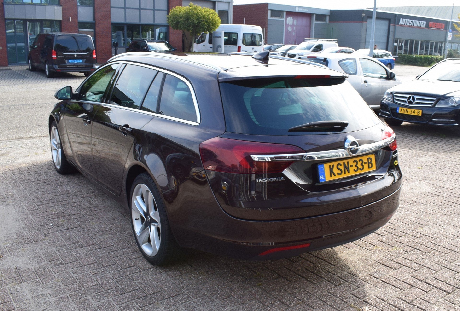Opel Insignia Sports Tourer 1.6 T Innovation | NAVIGATIE | C, Auto's, Gebruikt, 4 cilinders, Bruin, Parkeersensor
