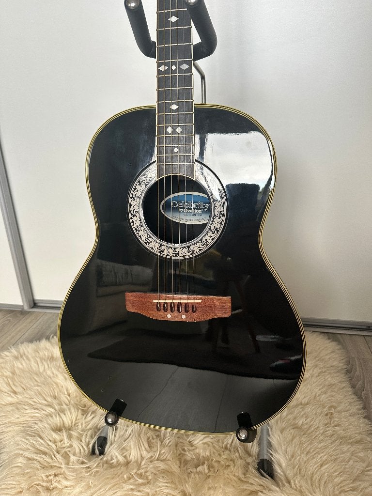 Celebrity by Ovation CC67 1990 Vintage Deep Bowl + koffer, Ophalen, Gebruikt, Western- of Steelstringgitaar, Met (piezo-)element