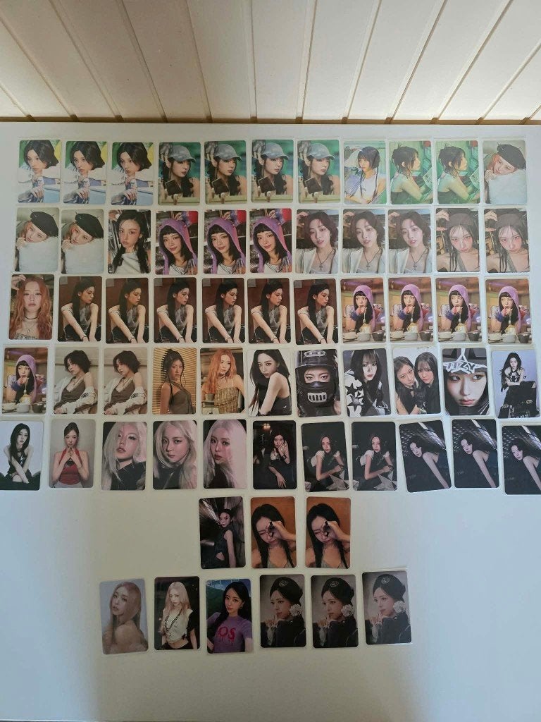 ITZY photocards, Ophalen of Verzenden, Zo goed als nieuw, Foto of Kaart