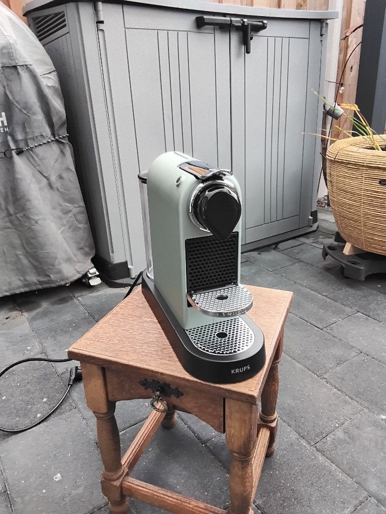 Nespresso Citys Silver, Ophalen, Gebruikt, Koffiemachine, 4 tot 10 kopjes