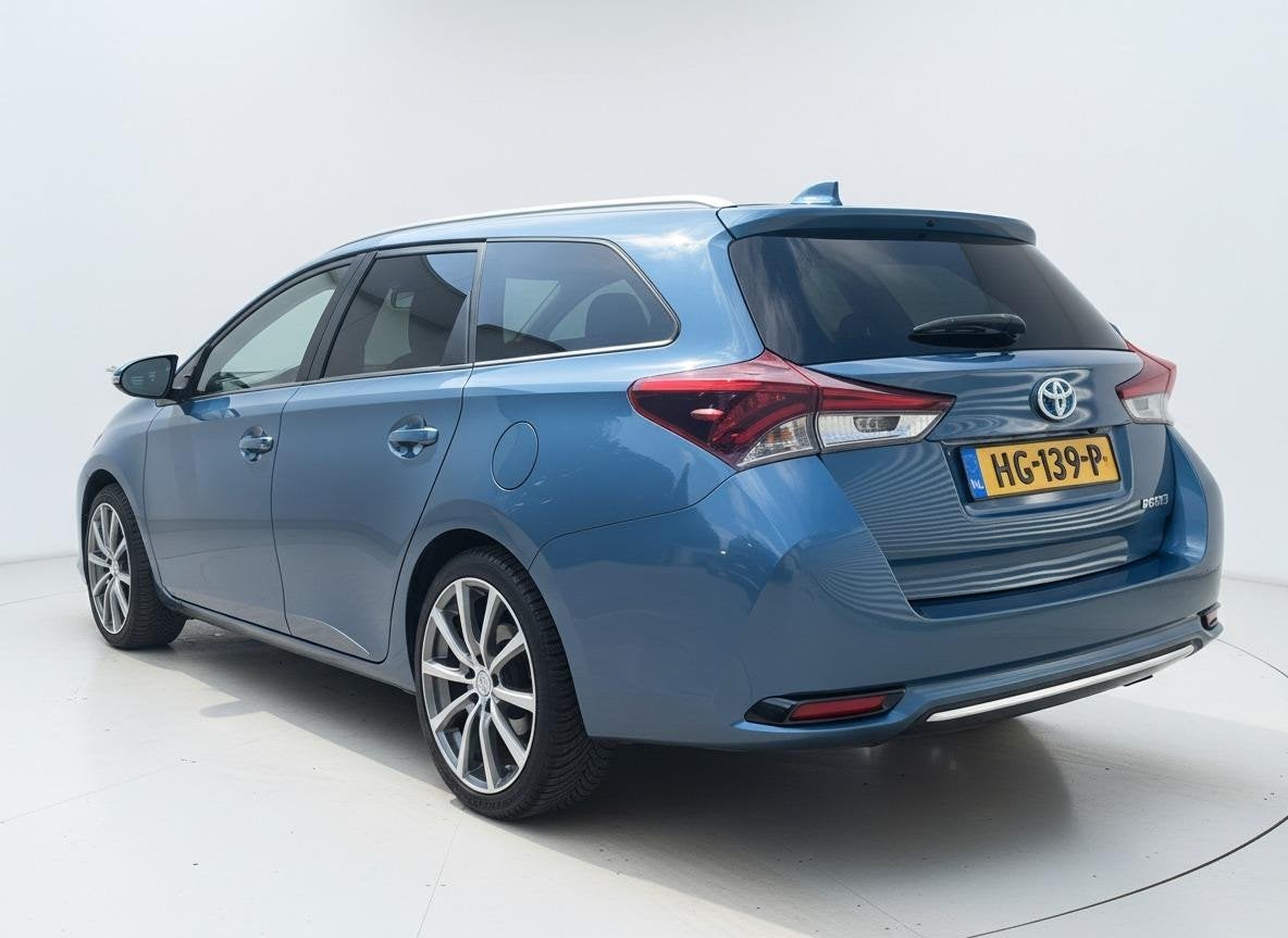 Toyota Auris Touring Sports 1.8 Hybrid Lease AUTOMAAT PANO C, Gebruikt, Euro 6, Blauw, Origineel Nederlands