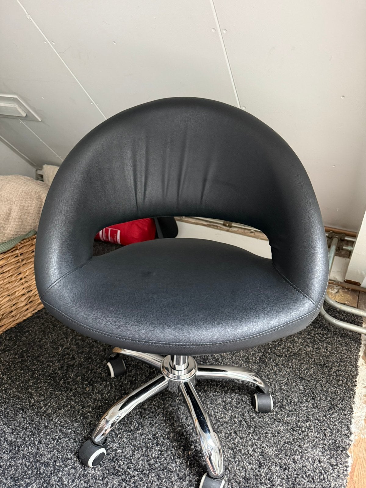 Manicure stoel, Ophalen, Zo goed als nieuw, Zwart