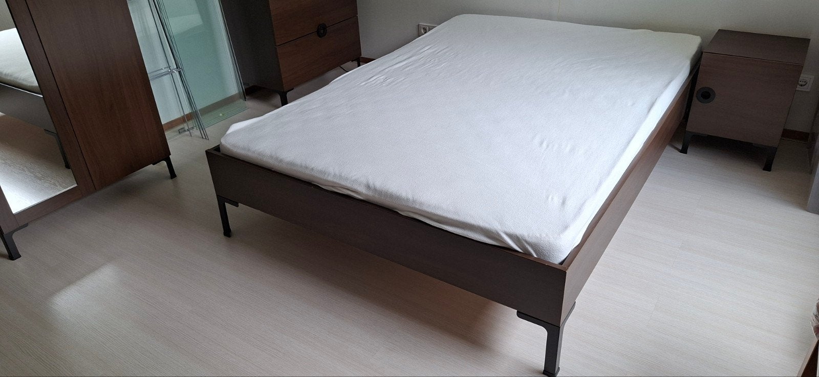 Bed, ladekast en nachtkastje, Ophalen, Gebruikt, Twijfelaar, Retro