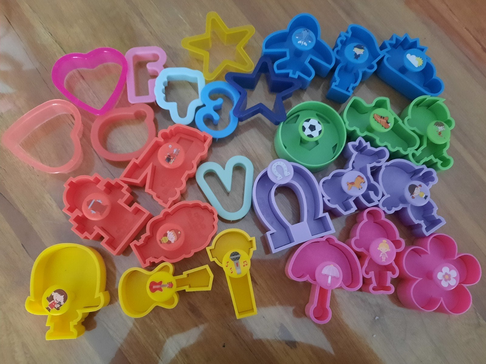 Bakset voor kinderen - Keukengerei en uitsteekvormpjes, Ophalen of Verzenden, Nieuw