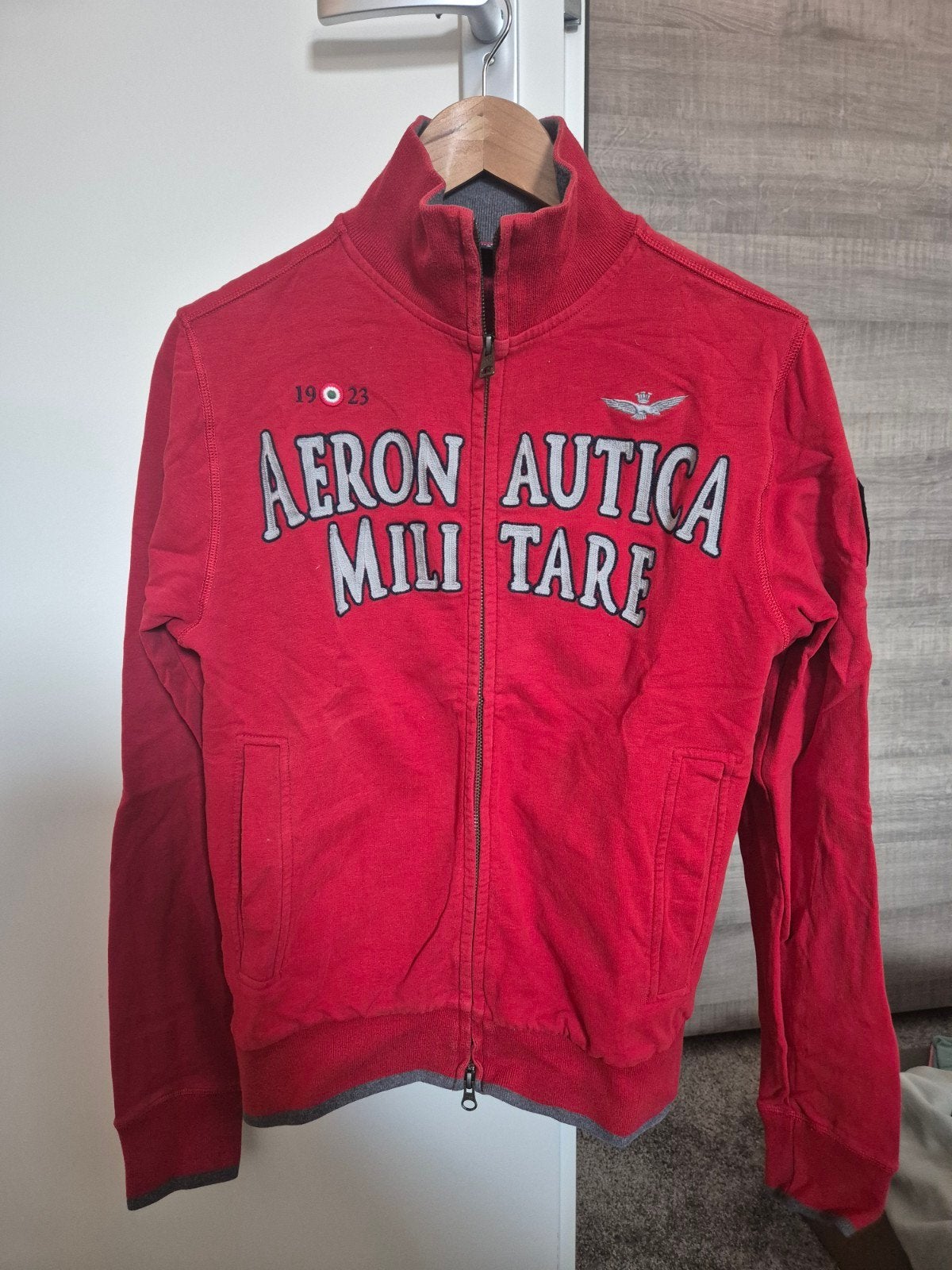 Aeronautica Militare vest rood maat S, Ophalen of Verzenden, Aeronautica Militare, Gedragen, Rood