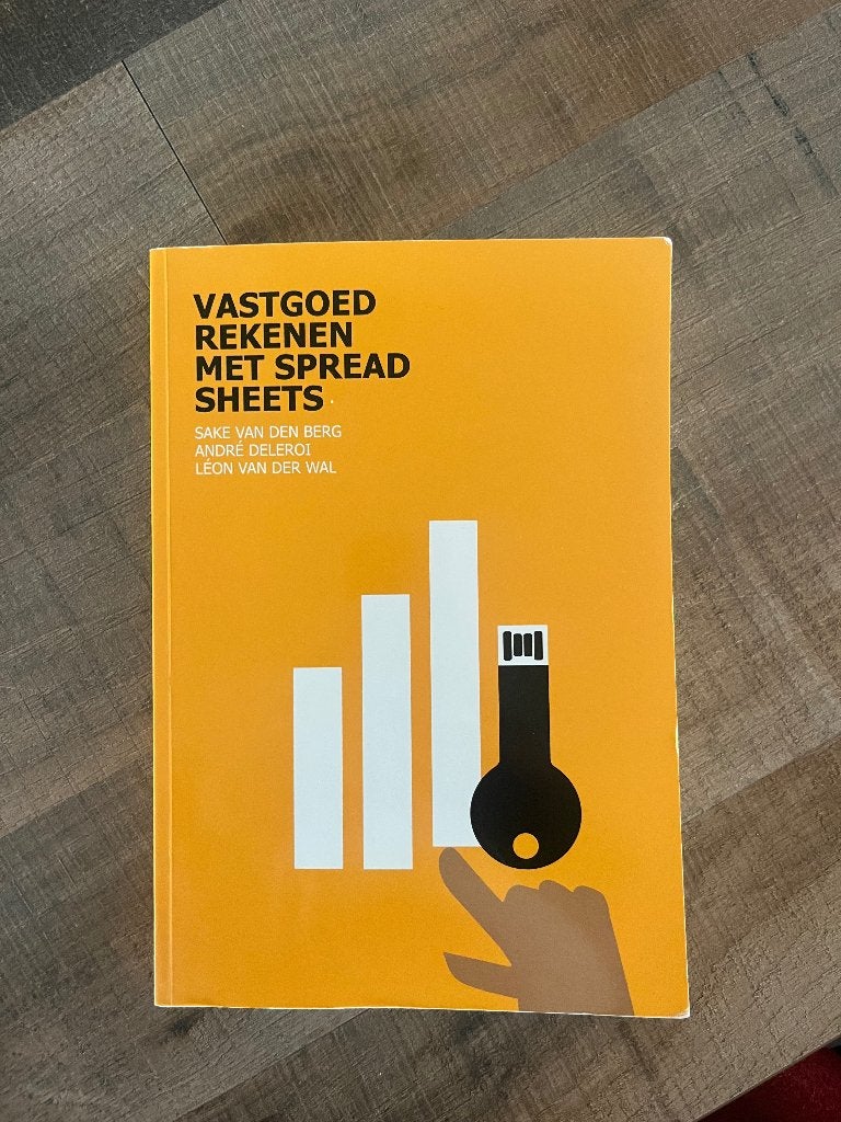 Vastgoedrekenen met spreadsheets, Sake van den Berg, André Delerio en Léon van der Wal, Zo goed als nieuw, Beta, HBO