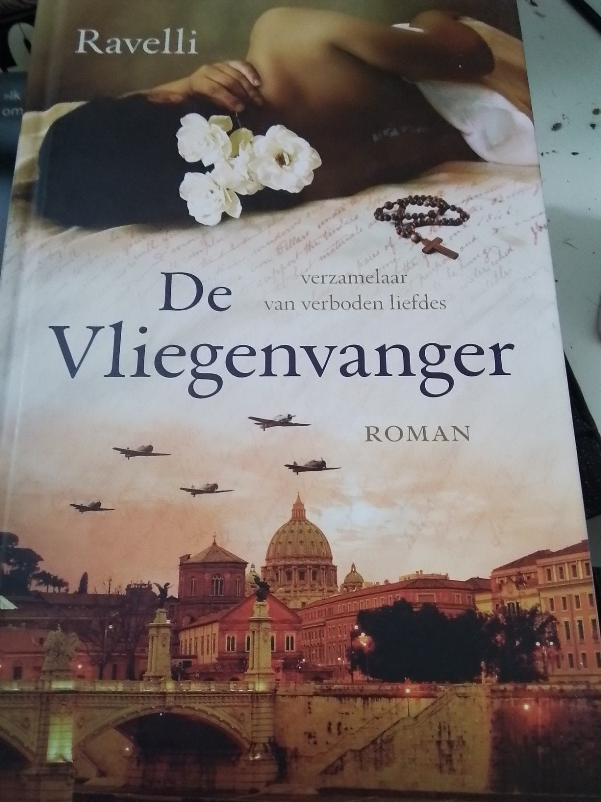 De Vliegenvanger - Ravelli (Roman), Ophalen of Verzenden, Gelezen, Ravelli, Nederland