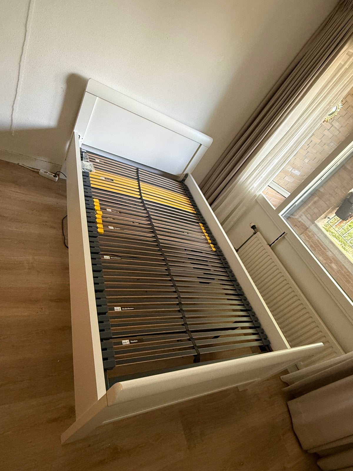 ZGAN bedombouw wit 120 X 200, Ophalen, Verstelbaar, Wit, Zo goed als nieuw
