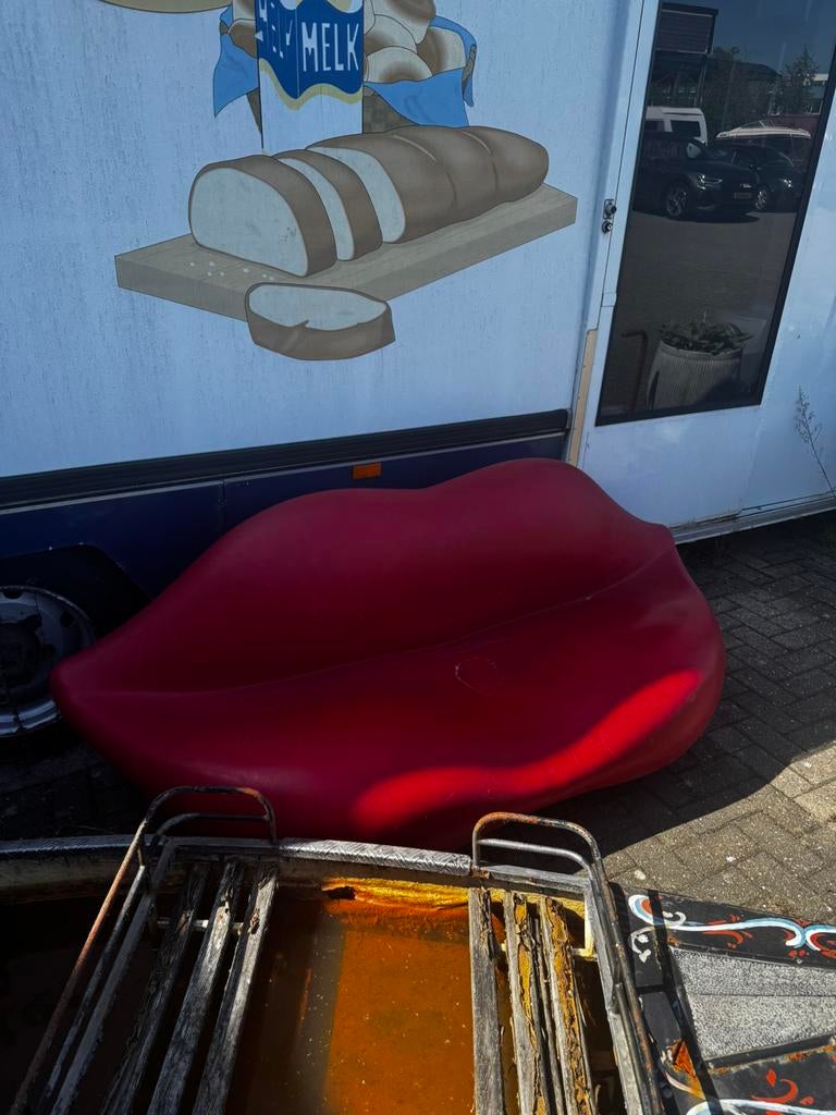 Design lipbank en handschoen, Info@spektakelwonen.nl, Ophalen of Verzenden, Gas, Postbus 494