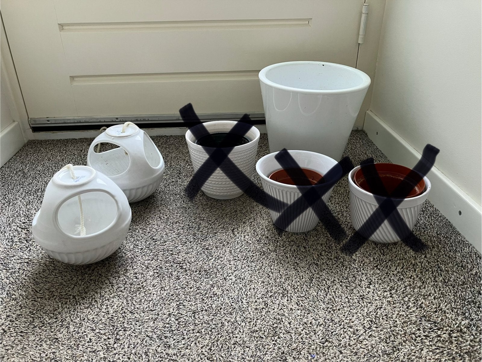 Witte bloempotten + hangers, vintage - Porcelia en Erica, Tuin en Terras, Bloempotten, Ophalen, Gebruikt, Rond, Binnen