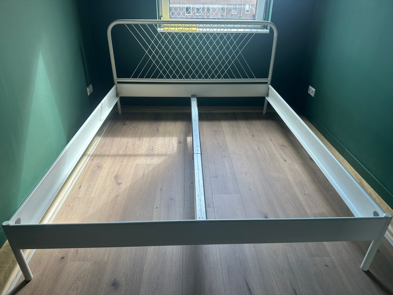 Nesttung bed Ikea 160x200, Ophalen, Gebruikt, Wit, Tweepersoons