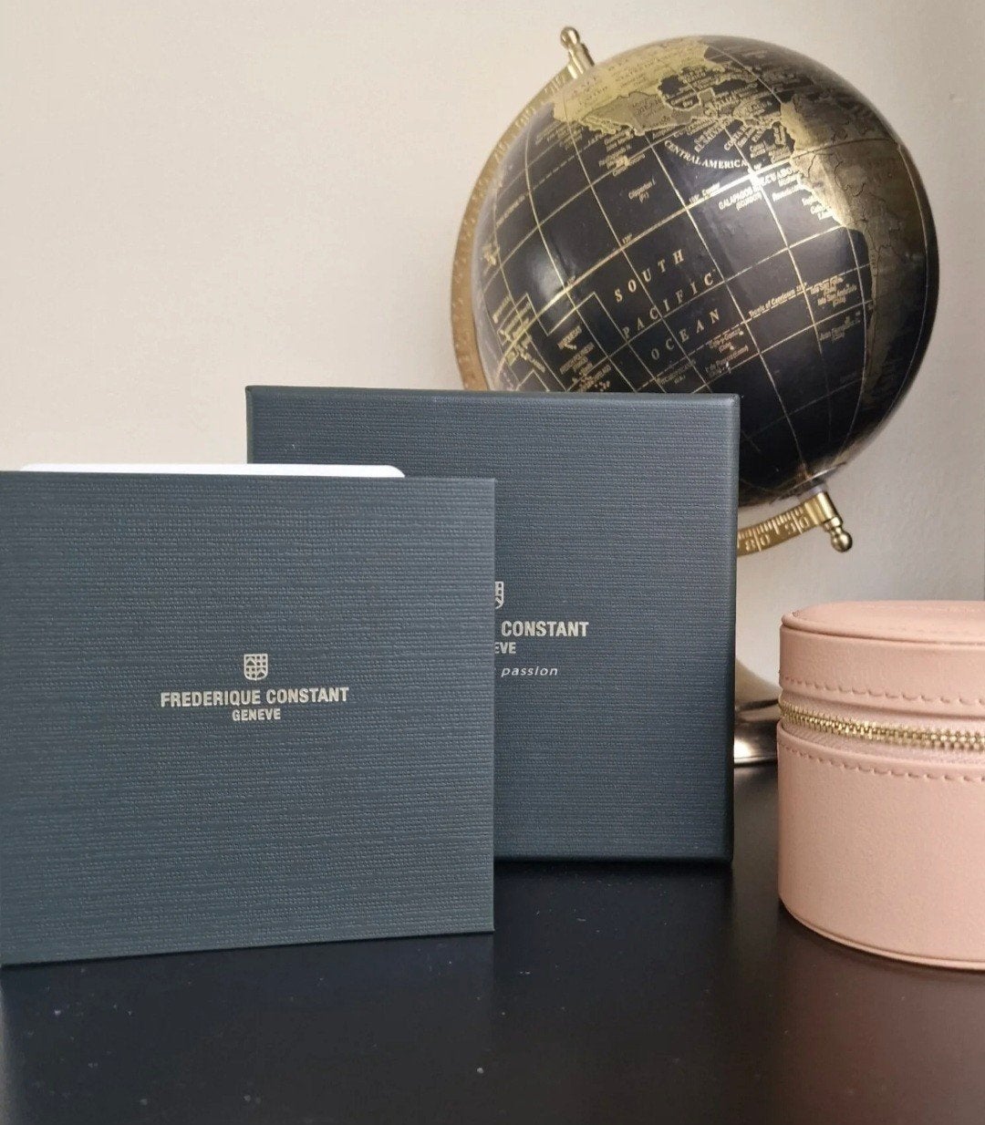 Frederique Constant horloge reisdoosje - Roze, Chemin du Champ-des-Filles 3, 1228 Plan-les-Ouates, Zwitserland, Softcase, Ophalen of Verzenden