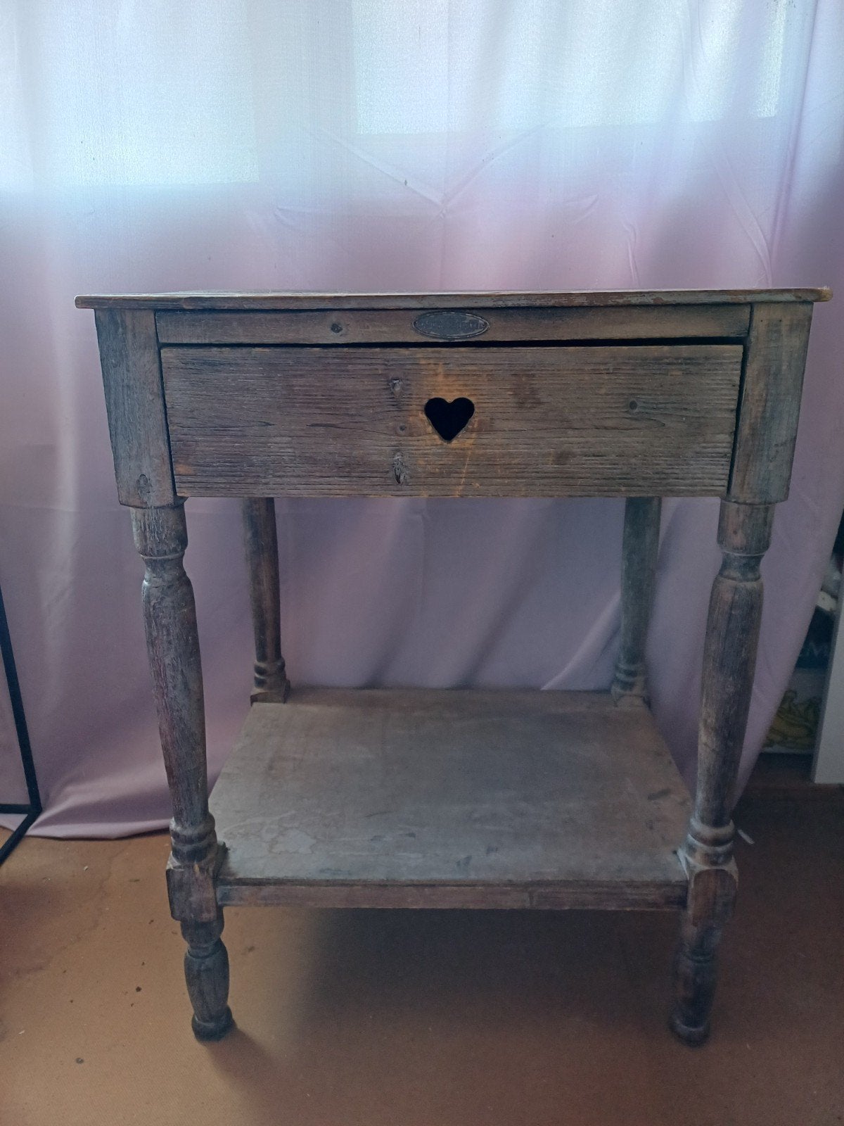 Sloophouten kastje met lade, Ophalen