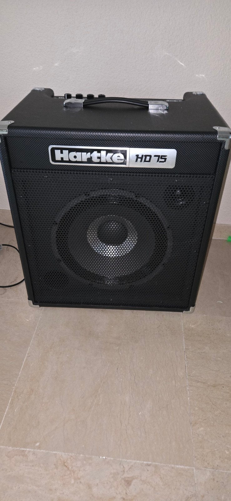 Hartke HD75 Basgitaarversterker Combo - 75 Watt, Muziek en Instrumenten, Ophalen, Zo goed als nieuw, Basgitaar, 50 tot 100 watt