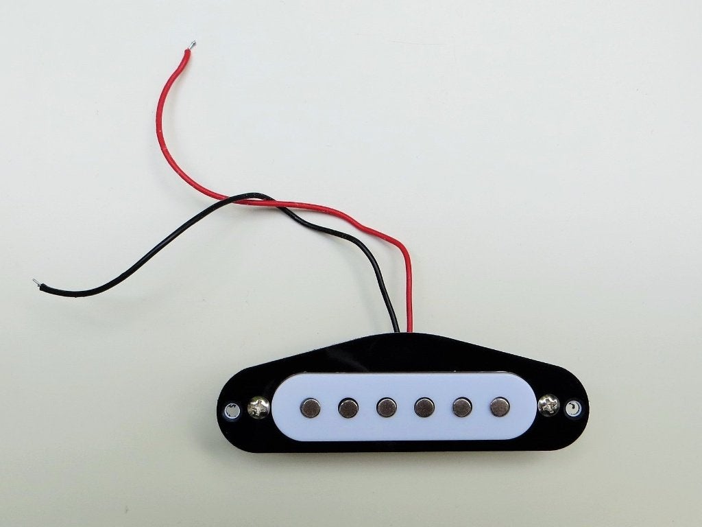 Single coil pickup met mounting ring, schroeven en veren, Ophalen of Verzenden, Zo goed als nieuw, Elektrische gitaar