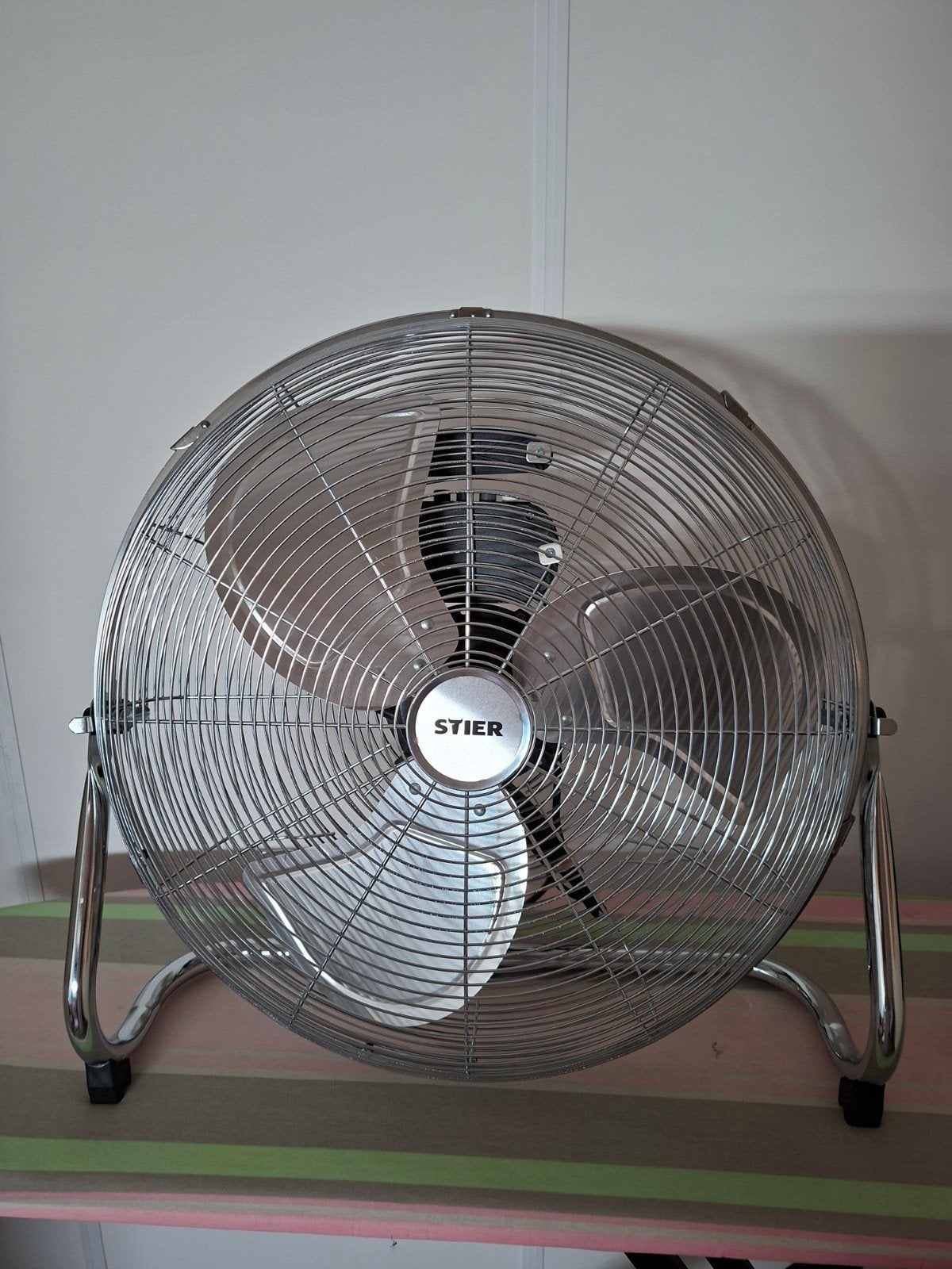 Vloer ventilator merk Stier, Ophalen of Verzenden, Zo goed als nieuw, Vloerventilator