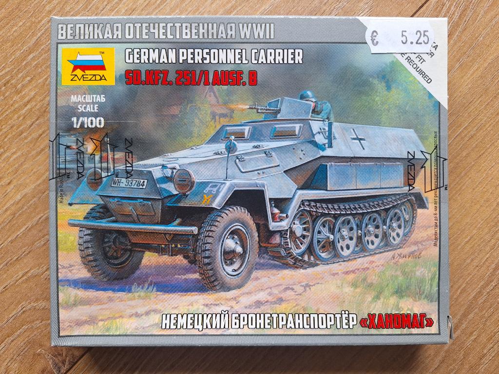 1:100 1/100 Zvezda SD.Kfz. 251/1 Ausf. B German Personnel, Overige merken, 1:50 of kleiner, Overige typen, Nieuw