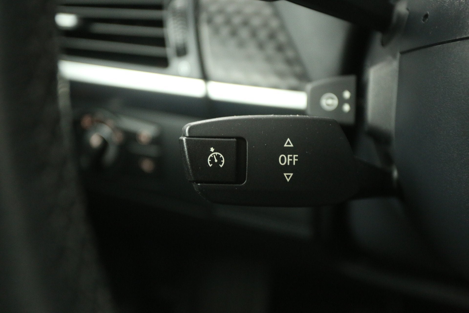 Foto 25 van BMW X6 xDrive High Executive 408PK | Youngtimer | Camera | M