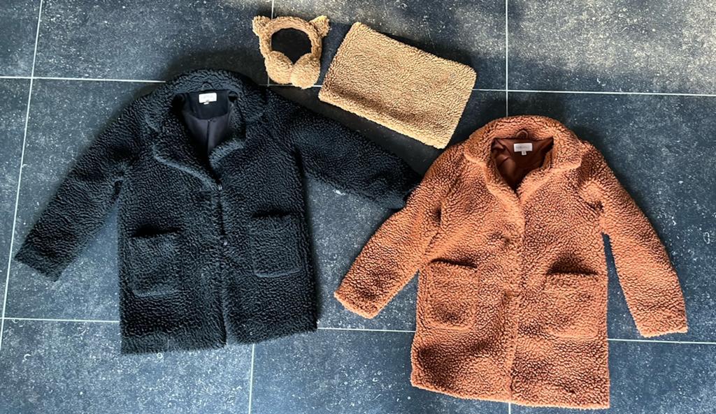 2 jassen kids only 122-128 hema sjaal en oorwarmers, Kinderen en Baby's, Kinderkleding | Maat 122, Ophalen of Verzenden, Zo goed als nieuw