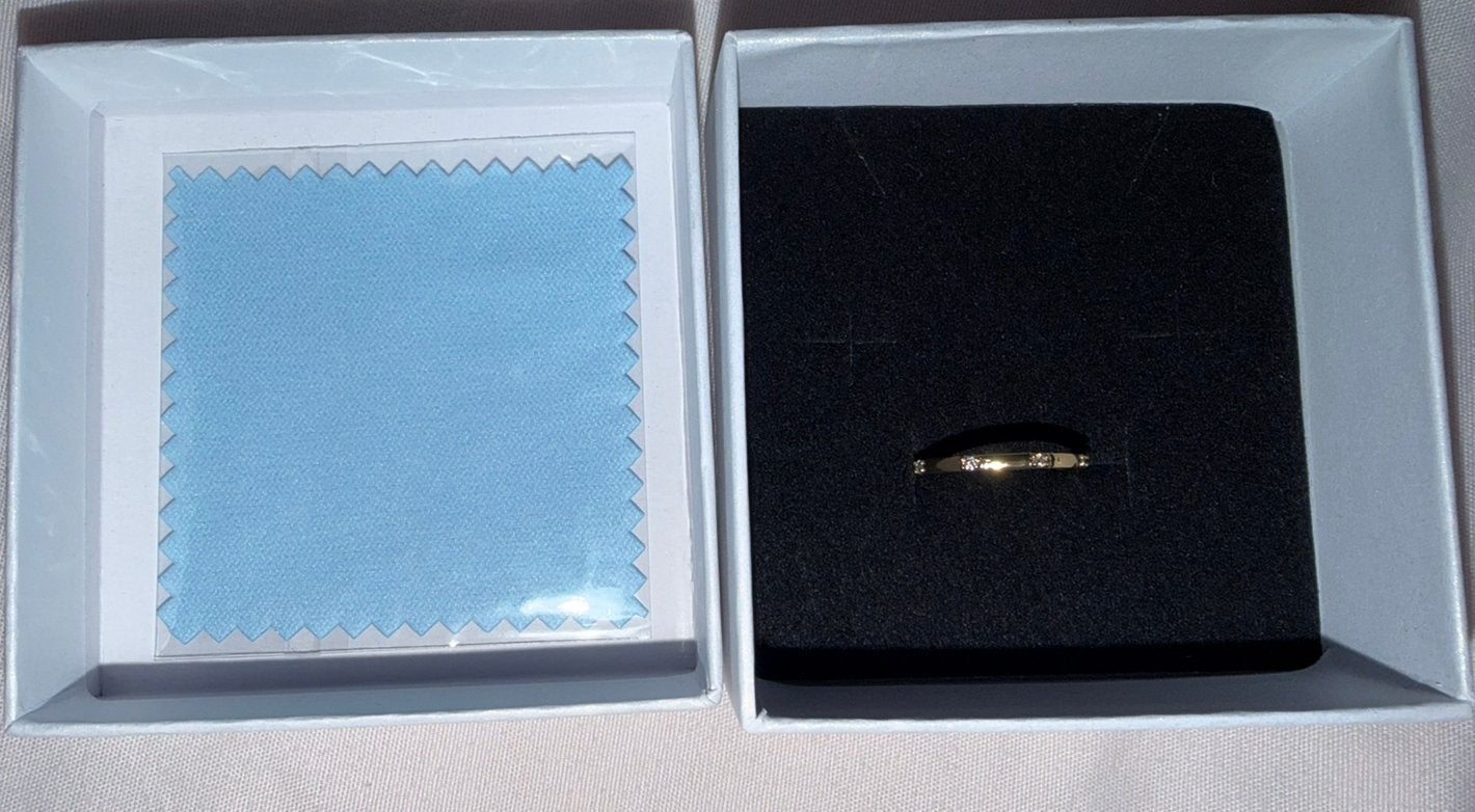 Elegante 14K Vergulde Ring met Moissanite. MAAT 6, Nieuw, Ophalen of Verzenden, Kleiner dan 17, Dame of Heer