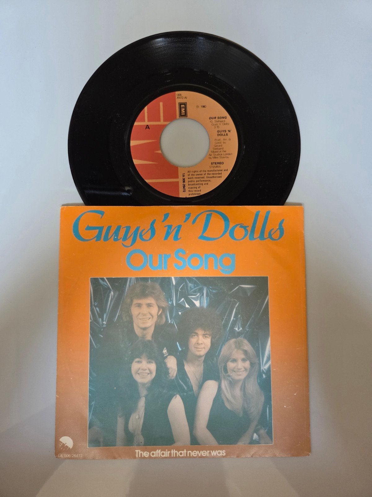 Guys 'n' Dolls - Our song, Ophalen of Verzenden, Gebruikt, 7 inch, Pop