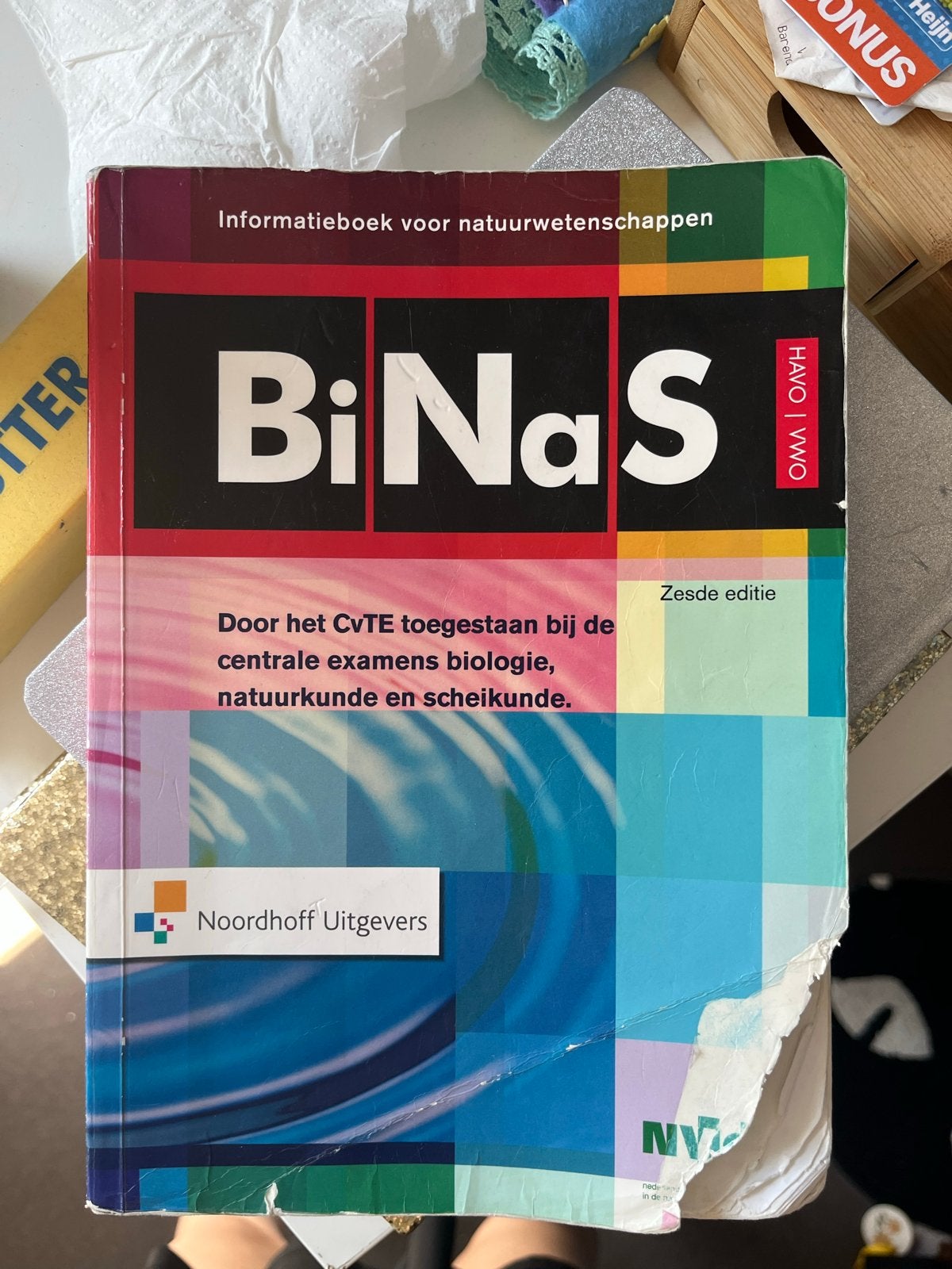 BiNaS Informatieboek Natuurwetenschappen Zesde Editie, Boeken, Ophalen of Verzenden, Beta, Gelezen, HBO