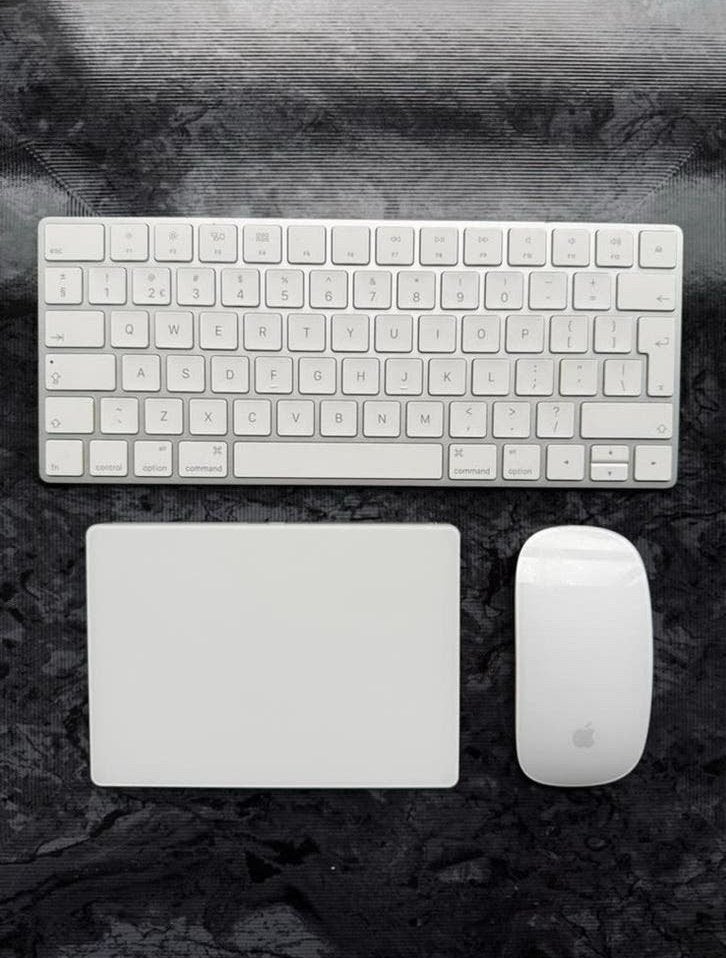 Apple Magic Keyboard + Magic Trackpad + Magic Mouse Set, Computers en Software, Toetsenborden, Zo goed als nieuw, Draadloos, Ophalen of Verzenden