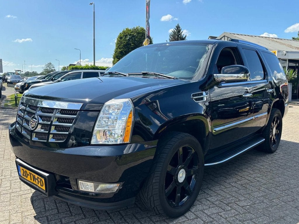 Cadillac Escalade 6.2 V8 Sport Luxury 2006 LPG Youngtimer NL, Automaat, Zwart, Lederen bekleding, 6 km/l