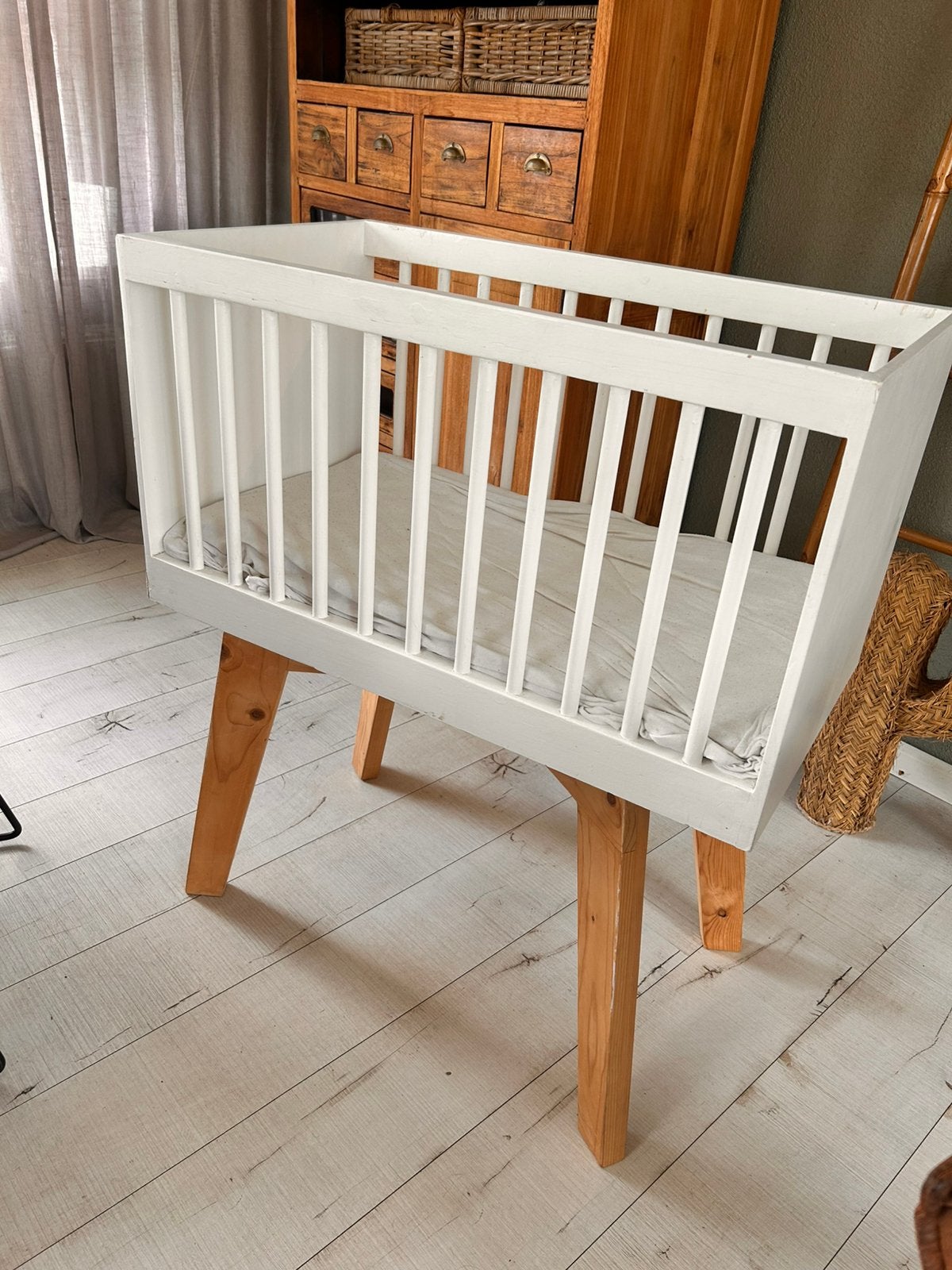 Baby ledikant/wieg, Ophalen, Zo goed als nieuw, Ledikant