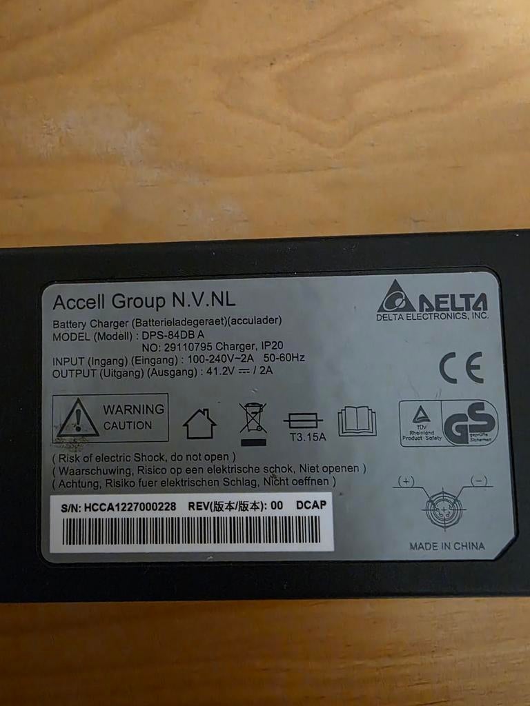Delta battery charger oplaadkabel acculader 4 pins, Ophalen of Verzenden, Zo goed als nieuw