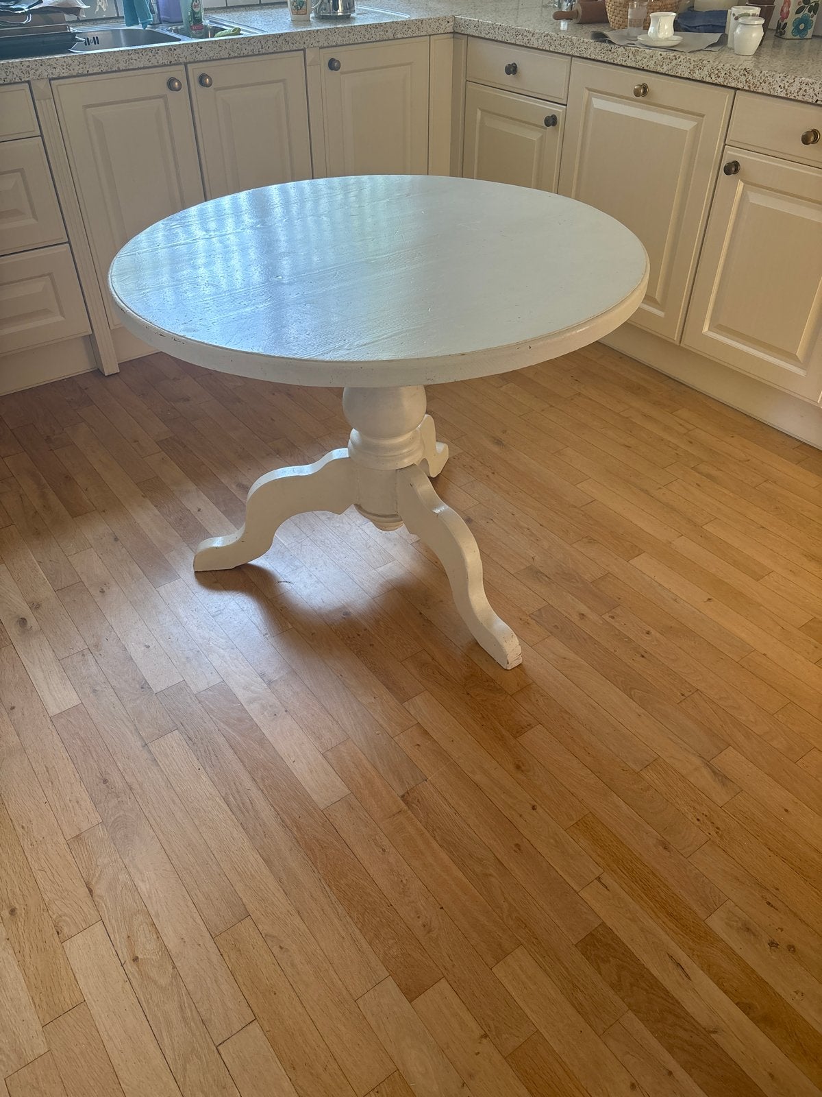 Gratis ronde eettafel, ophalen op 29 augustus tussen 9 en 10, Ophalen, Gebruikt, 100 tot 150 cm, Rond