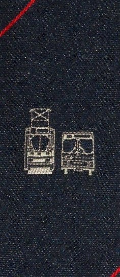 HTM Witte bus en tram stropdas openbaar vervoer OV, Ophalen of Verzenden, Nieuw, Gebruiksvoorwerp