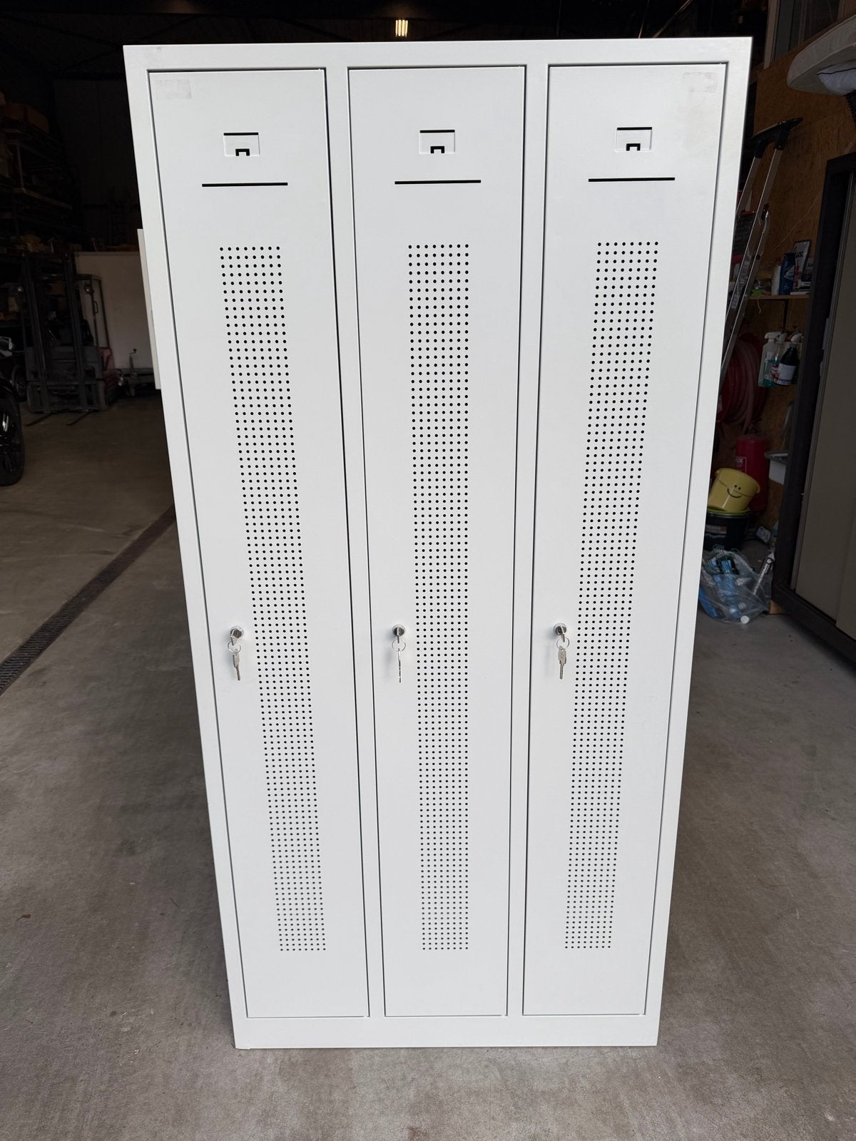 Nieuwe metalen locker met 3 deuren, Ophalen, Nieuw, Metaal