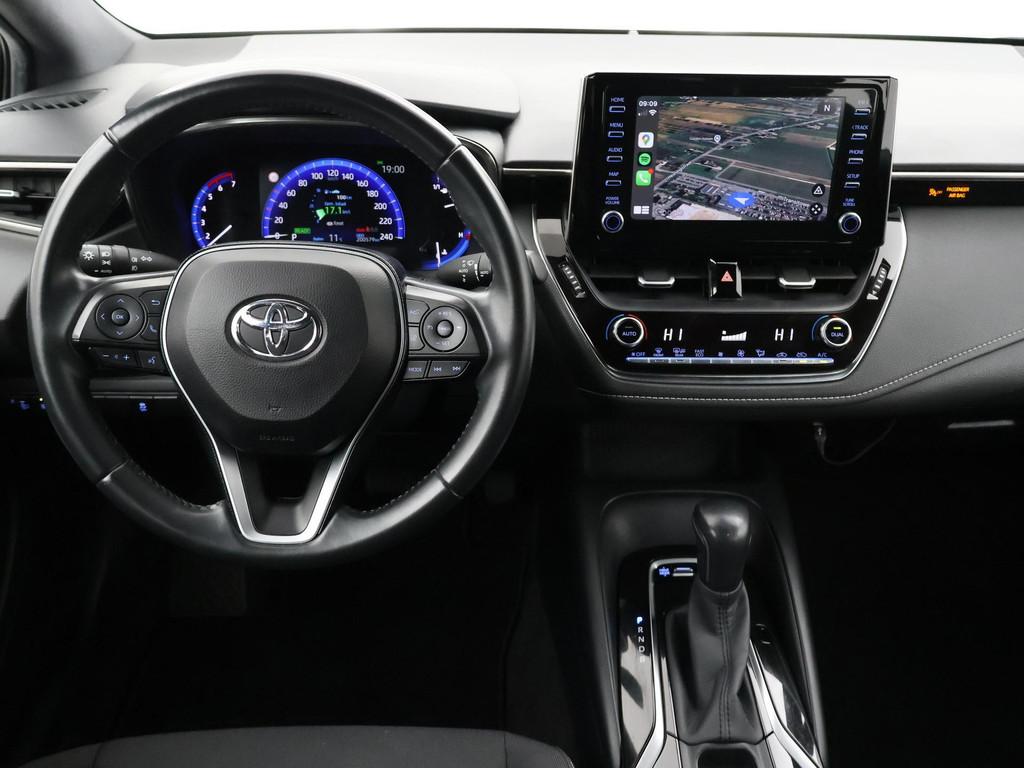 Toyota Corolla 1.8 HYBRID FIRST EDITION *BTW* + ADAPTIVE CRU, Auto's, Toyota, Gebruikt, 4 cilinders, Corolla, 122 pk