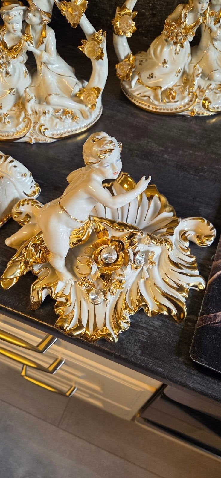 Capodimonte wandstuk tuut, Ophalen