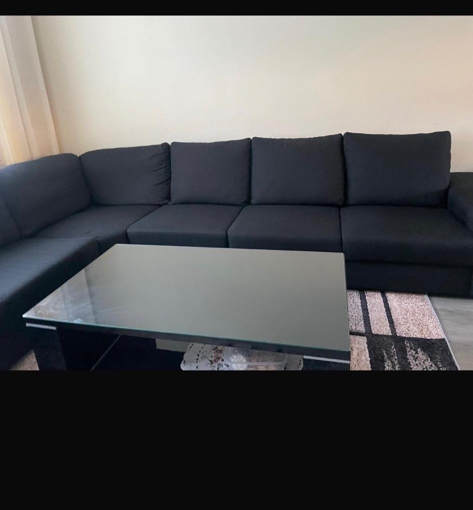 Bank met salon tafel, Huis en Inrichting, Banken | Bankstellen, Ophalen, Overige maten, Hoekbank, 75 tot 100 cm