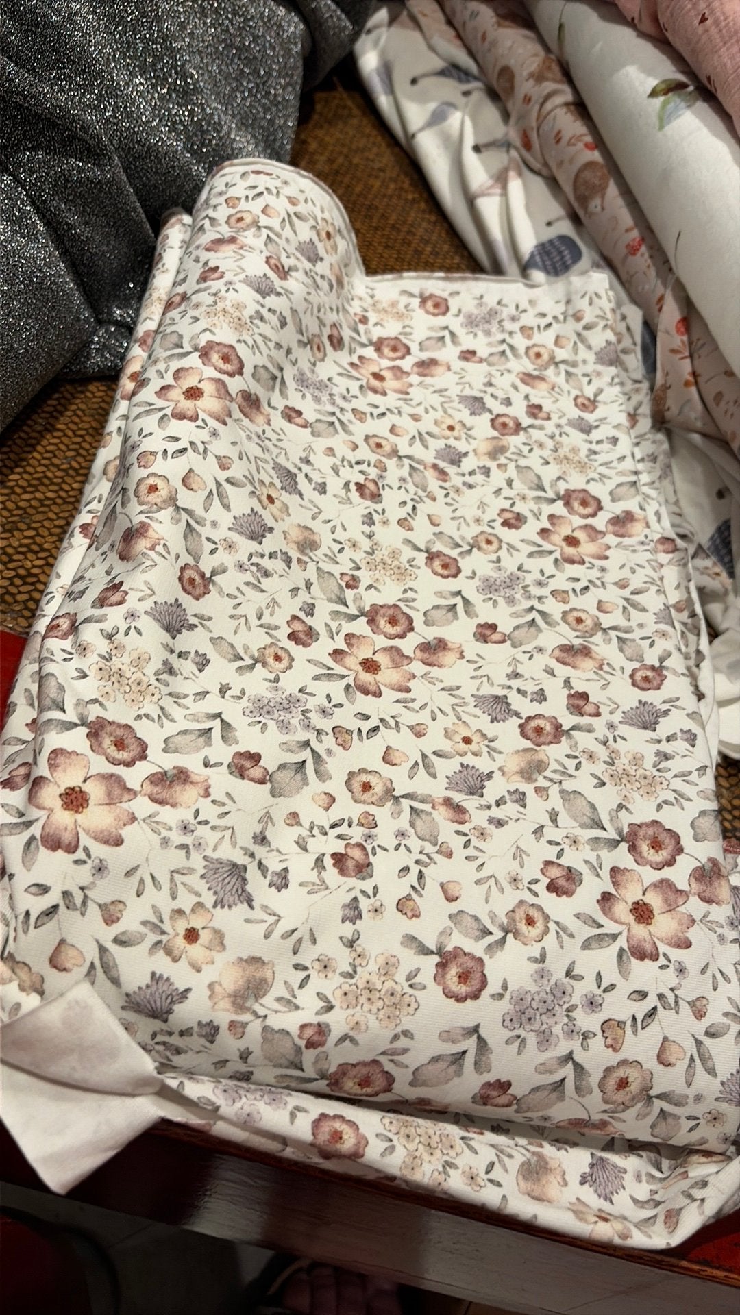 Lap stof tricot bloemen, Hobby en Vrije tijd, Stoffen en Lappen, 120 cm of meer, 200 cm of meer, Ophalen of Verzenden, Zo goed als nieuw