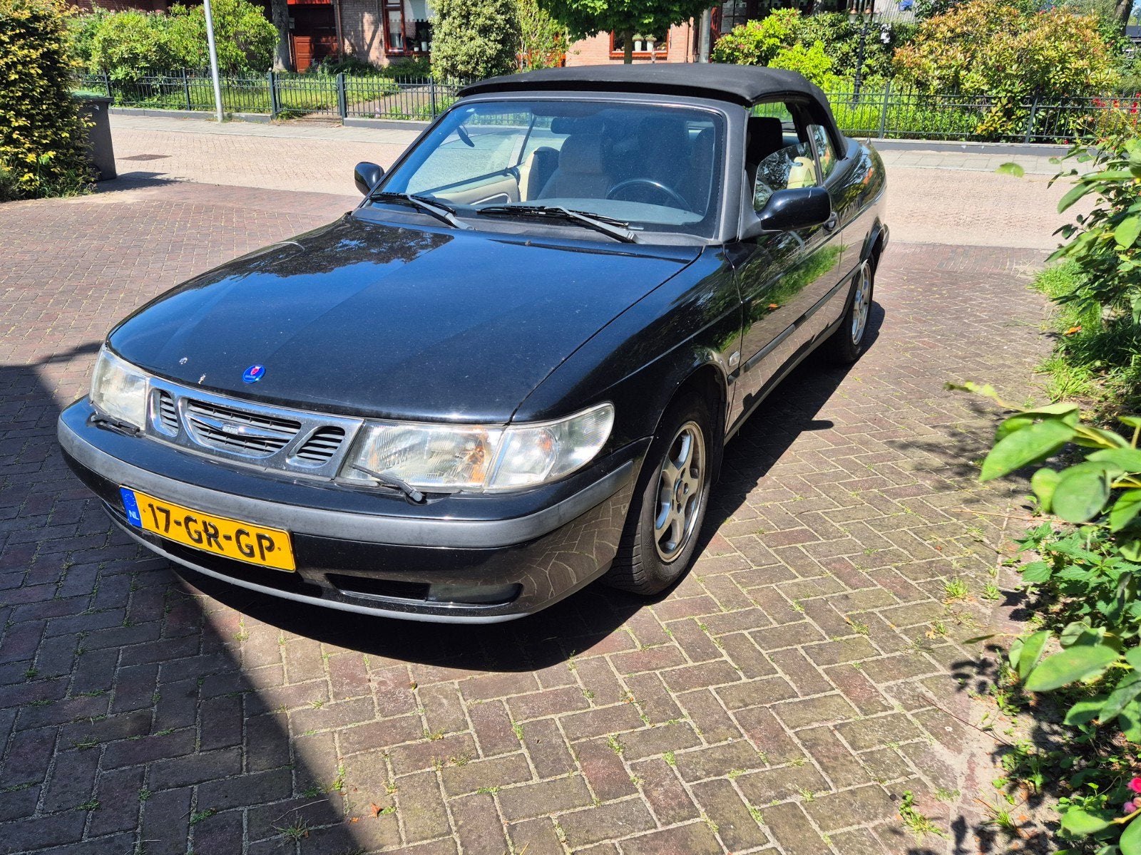 Saab 9-3 2.0 T Cabrio 2001 Zwart, Auto's, Voorwielaandrijving, 4 cilinders, Cabriolet, 4 stoelen