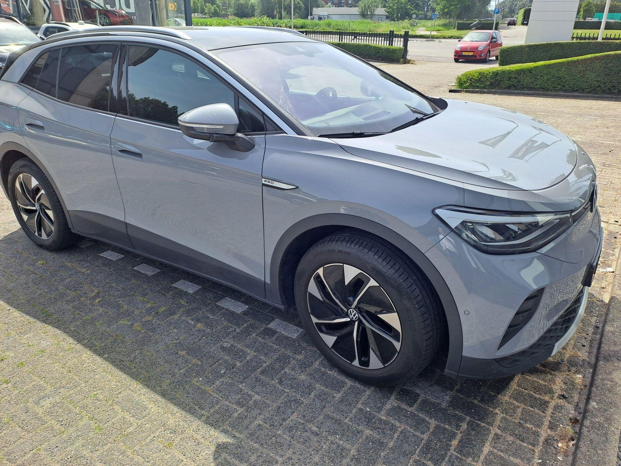 Volkswagen ID.4 Pro 77 kWh 174 PK| Origineel Nederlands | 1e, Auto's, 12 maanden, Achterwielaandrijving, Gebruikt, Zwart