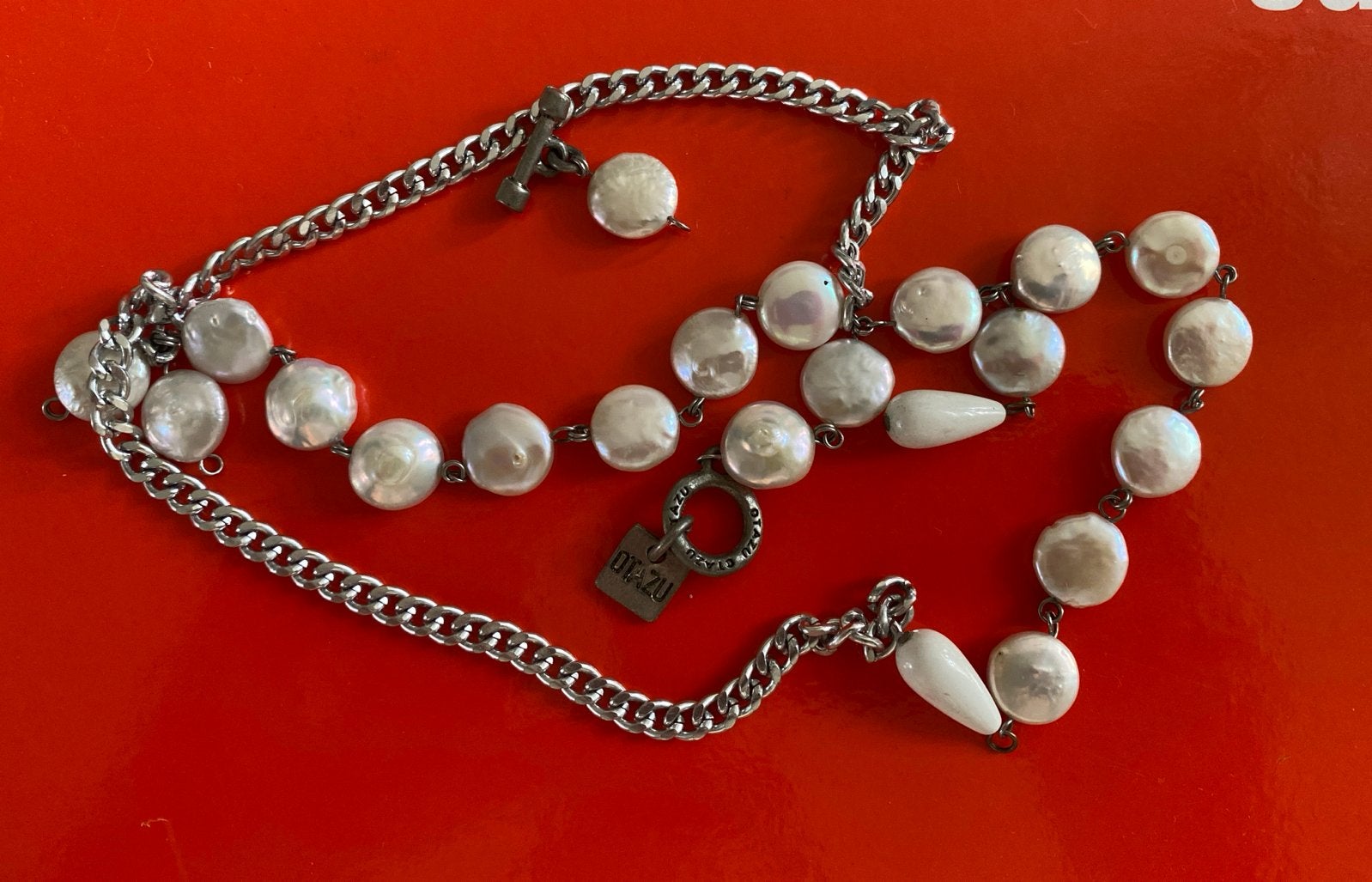 Otazu sieraad met parels en zilverkleurige ketting, Met kristal, Overige materialen, Gebruikt, Wit