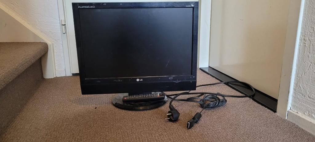 LG LCD TV Flatron M198WA-BZ 19 Inch Scart DVI VGA Monitor, Audio, Tv en Foto, Televisies, Gebruikt, 50 Hz, Ophalen of Verzenden