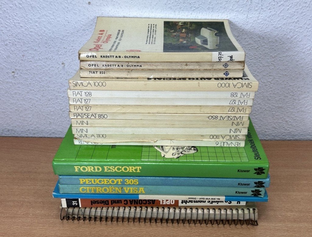 18 Werkplaatshandboeken auto's o.a. Opel Fiat VW Citroën, Auto diversen, Handleidingen en Instructieboekjes, Ophalen