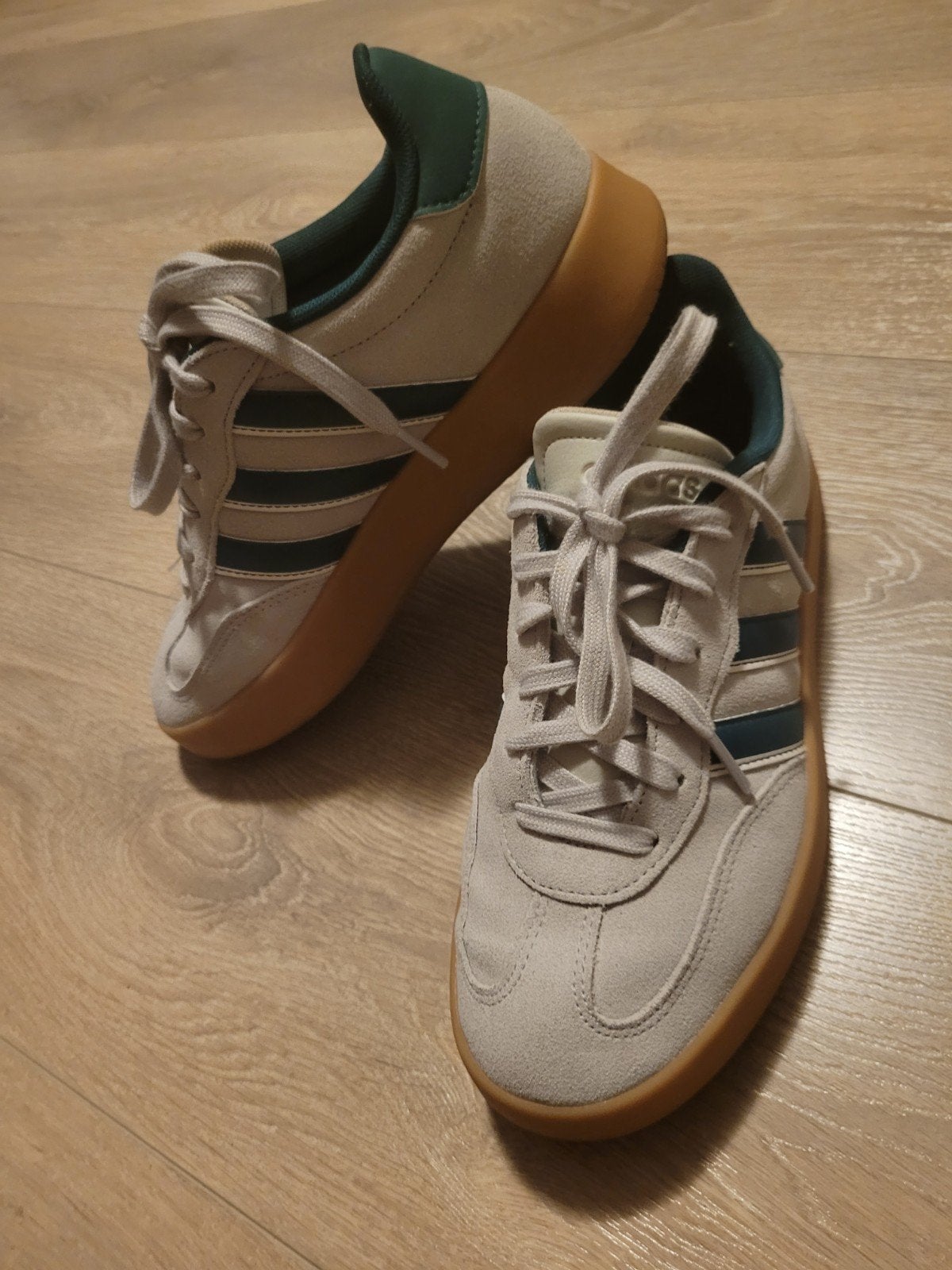Adidas sneaker 39, Adidas, Ophalen of Verzenden, Grijs, Sneakers of Gympen