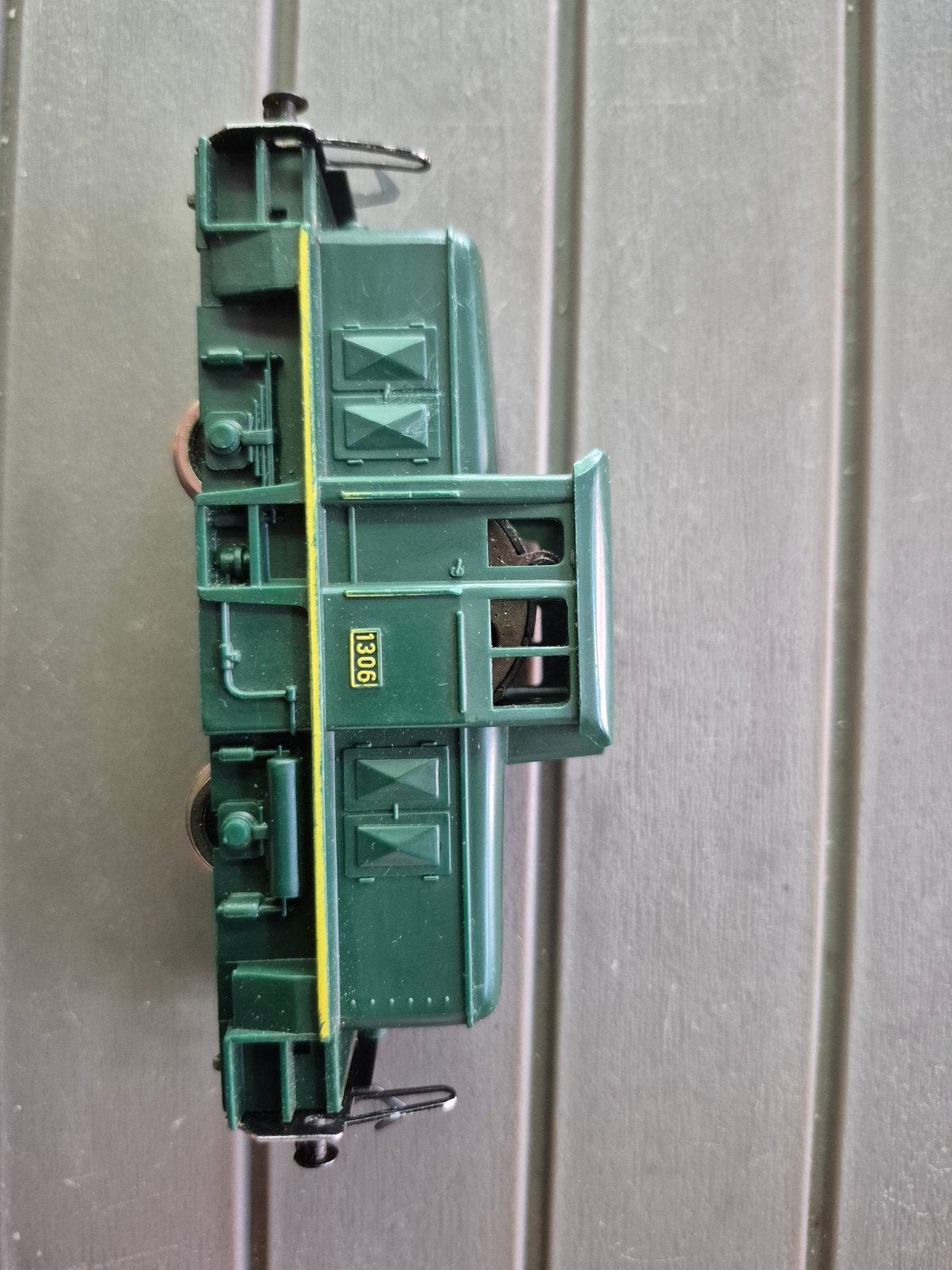 Groene locomotief 1306 - Niet getest, Hobby en Vrije tijd, Overige merken, Gebruikt, Locomotief, Gelijkstroom of Wisselstroom